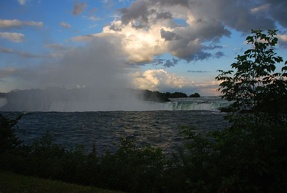 Horseshoe (Canadian) Falls